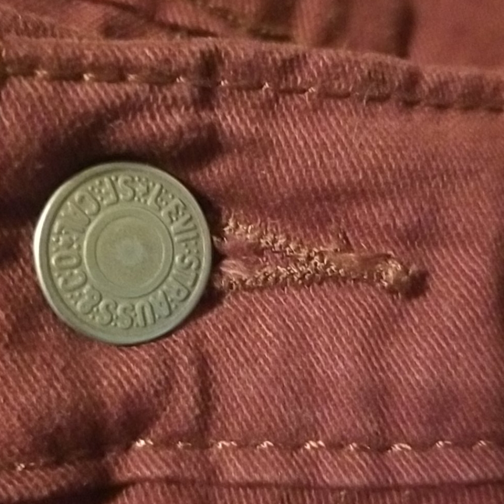 🎉2x Host Pick 🎉Levi's Strauss 502 Burgundy jeans - Picture 3 of 6